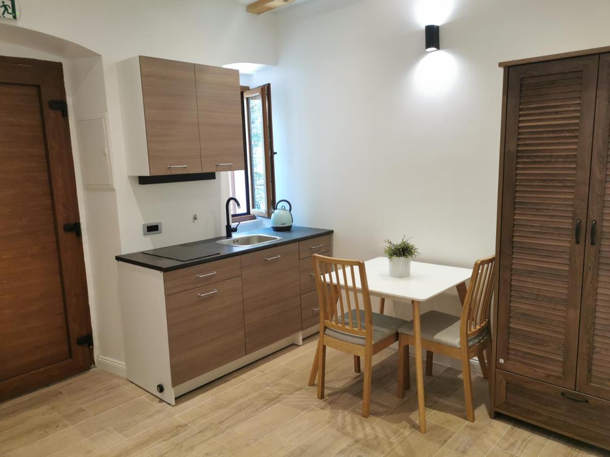 Apartmani Rosa I Linda غييكا المظهر الخارجي الصورة
